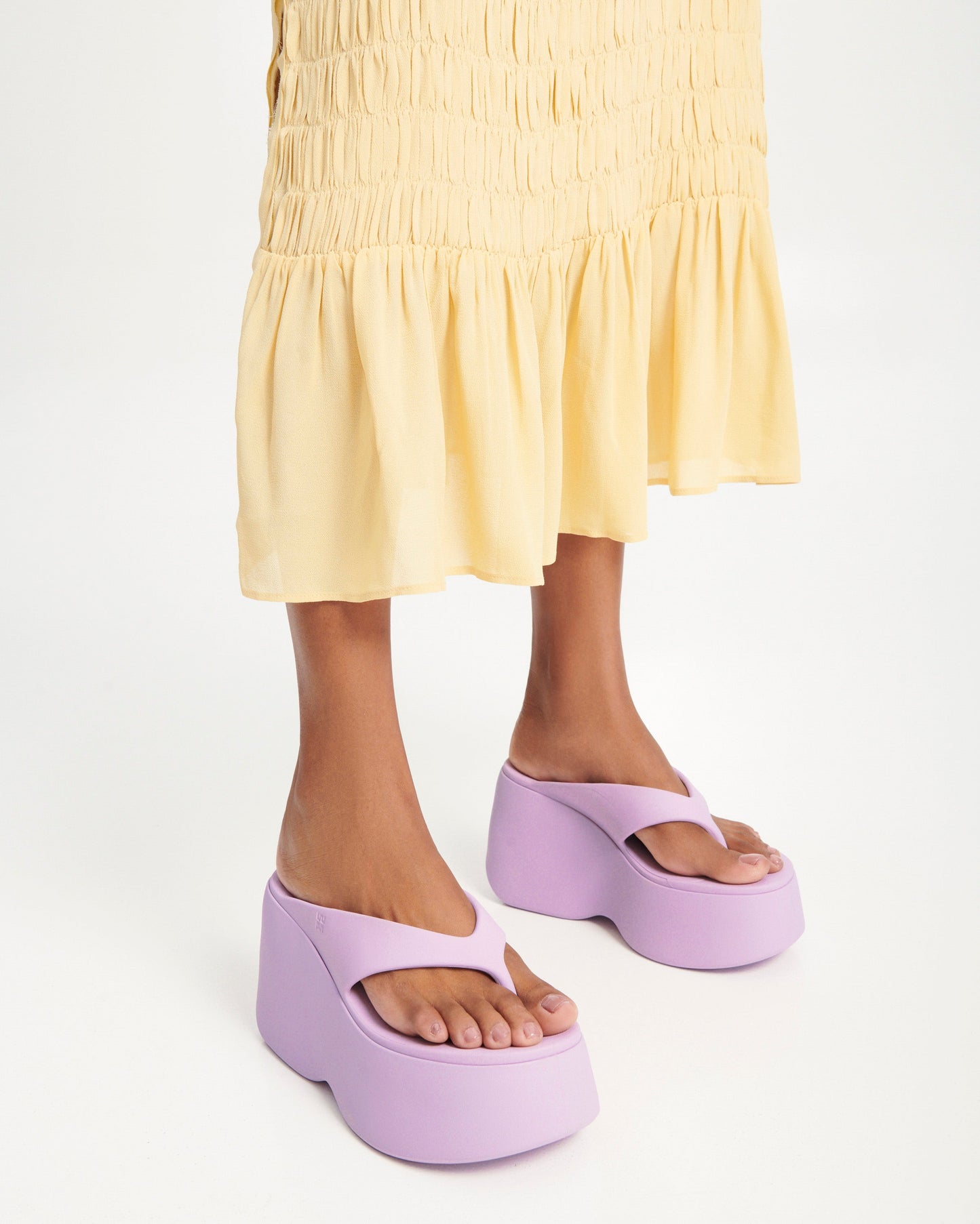 MELISSA FREE THONG WEDGE AD