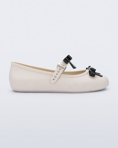 MELISSA SOFT BALLERINA BOW AD