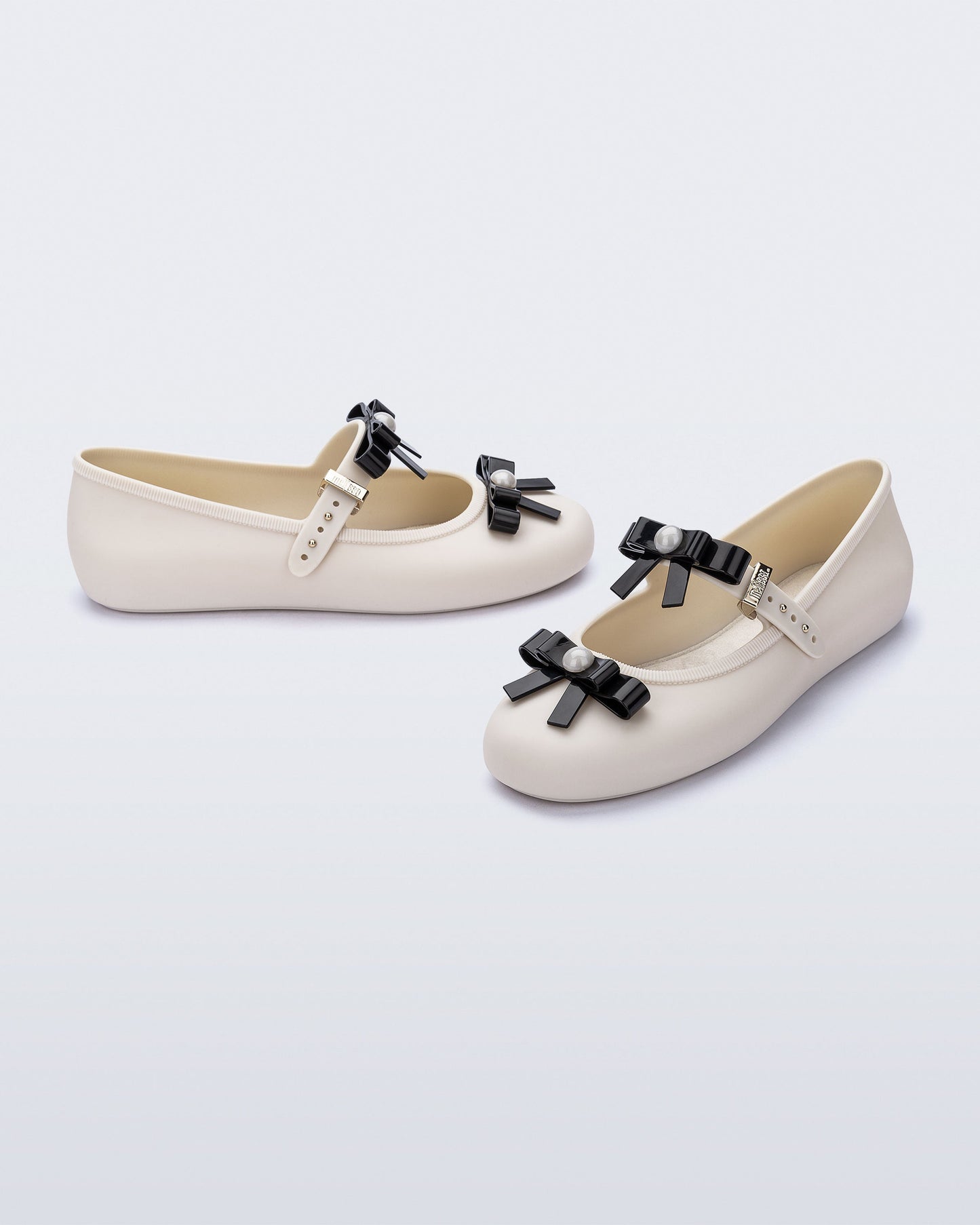 MELISSA SOFT BALLERINA BOW AD