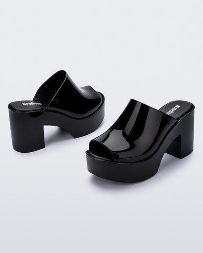 MELISSA MULE HYPE AD
