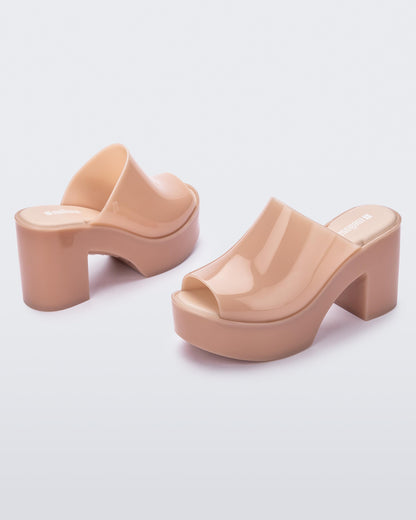 MELISSA MULE HYPE AD