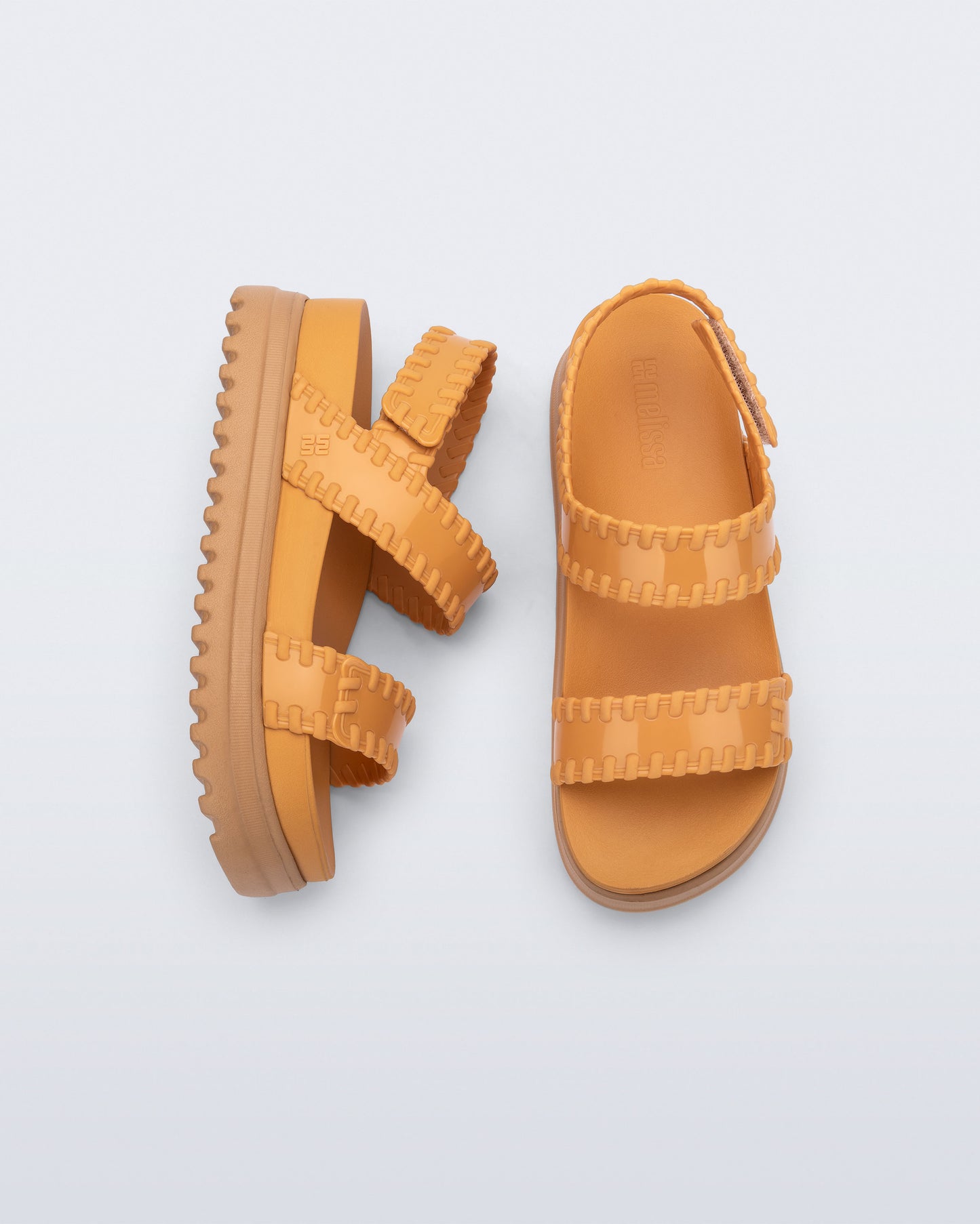 MELISSA DUNE PLATFORM AD