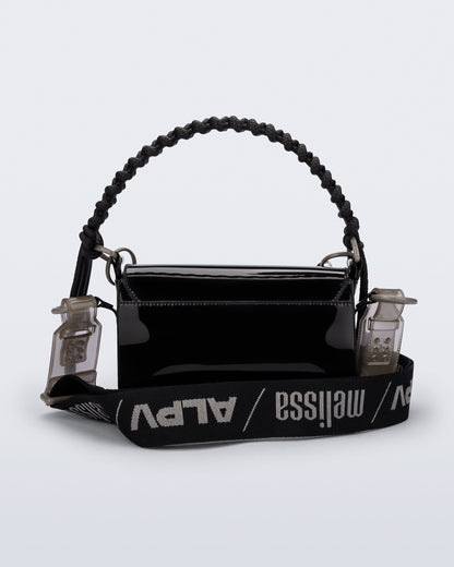 MELISSA NINA BAG + ALEXANDRE PAVÃO